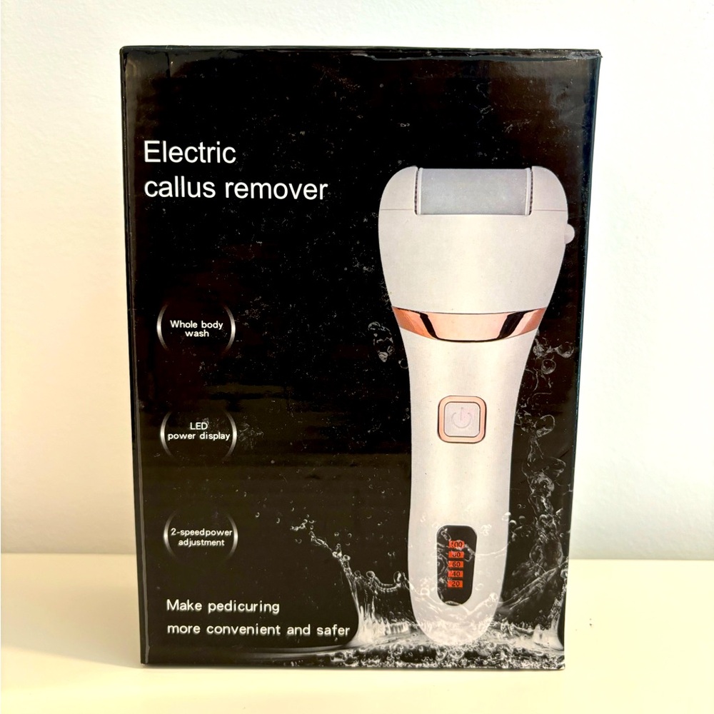 NWT Amazon Callus Remover, White & Rose Gold